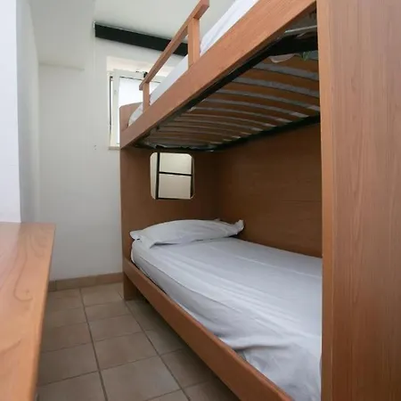 Apartment Trilocale A 50 Mt Dal Mare Di - M070