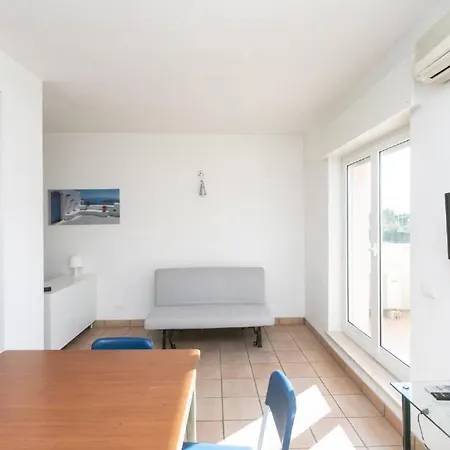 Trilocale A 50 Mt Dal Mare Di - M070 *